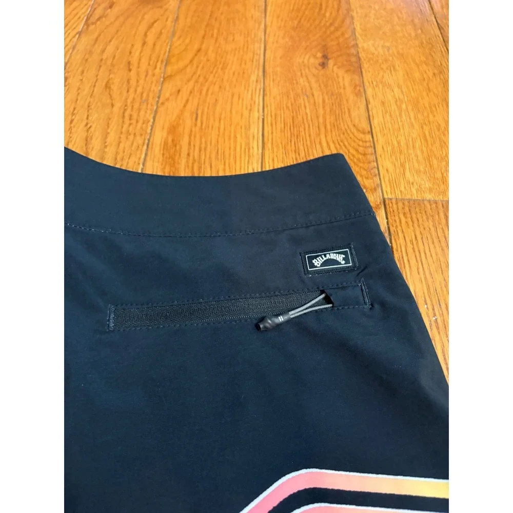 Billabong Kids Airlite Recycler T-Street Boardshorts Black Multi Chevron Size 29